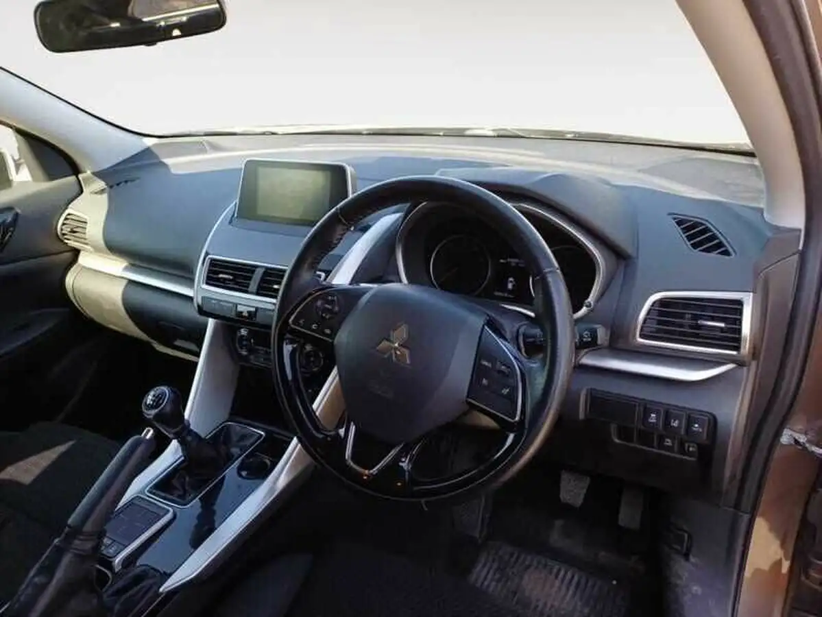 2018-mitsubishi-eclipse-cross-15-2-big-4