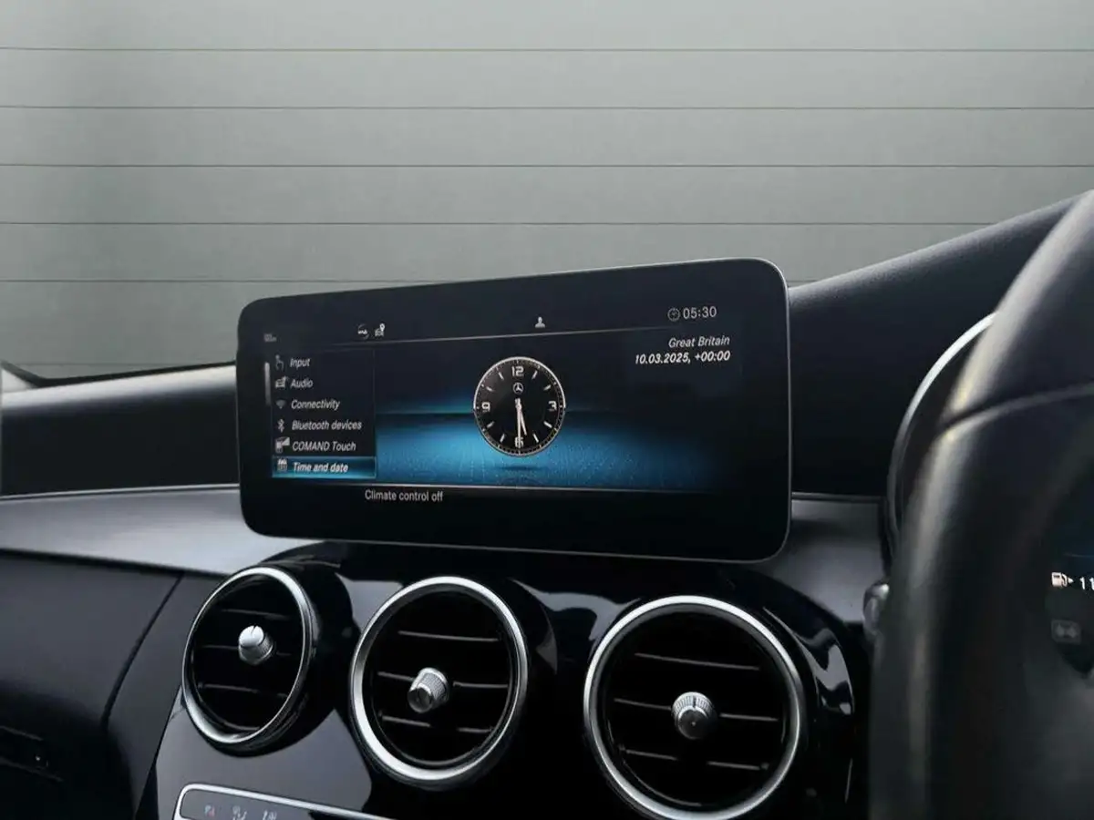 2020-mercedes-benz-c-class-20d-c220d-sport-edition-premium-saloon-4d-big-28