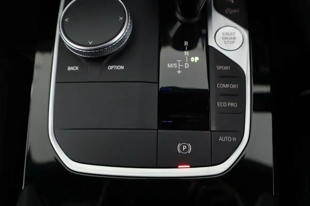 2022-bmw-2-series-20-m235i-xdrive-big-22