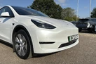 2022-tesla-model-y-e-long-range-small-33