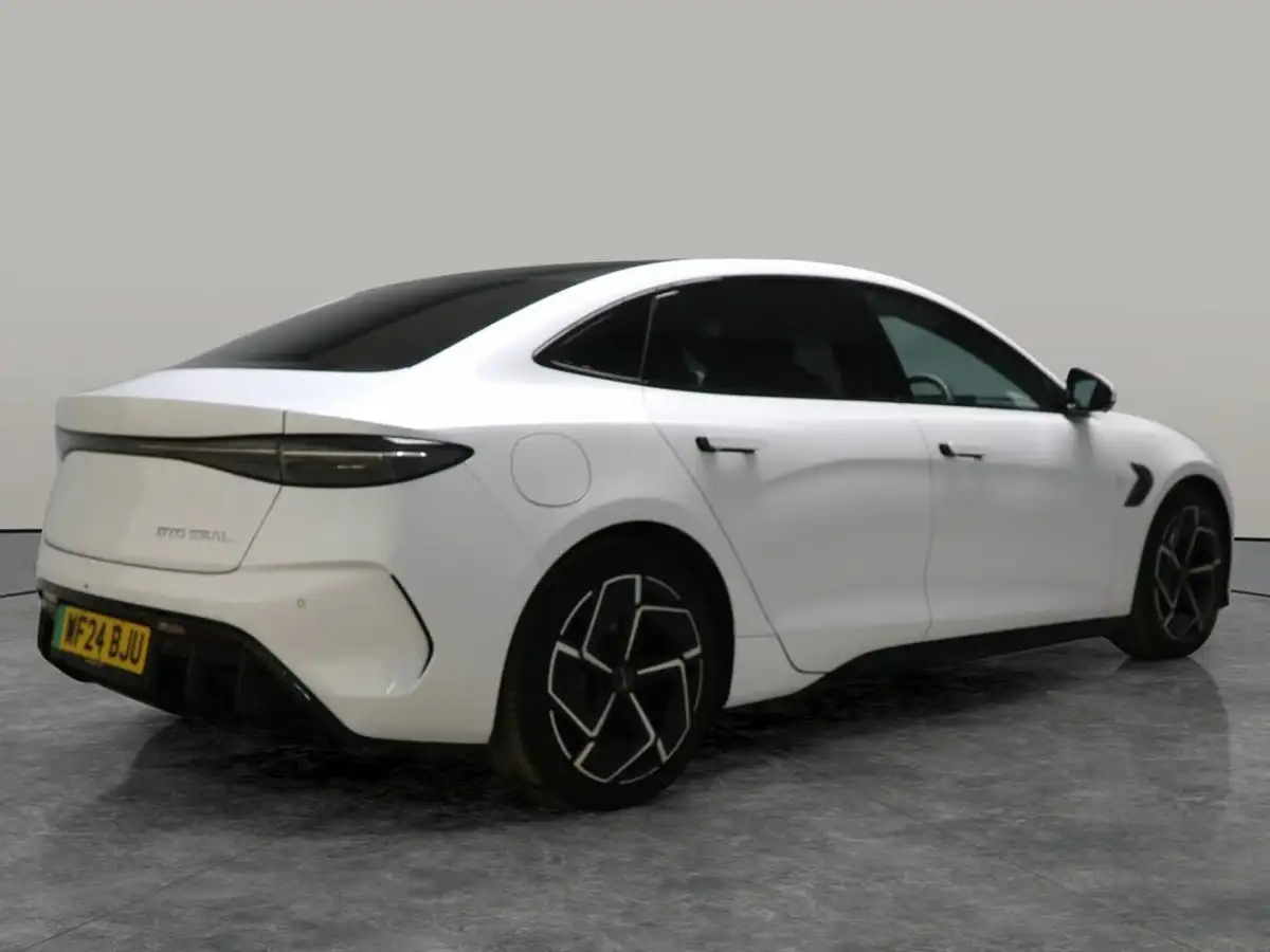 2024-byd-seal-e-design-big-11