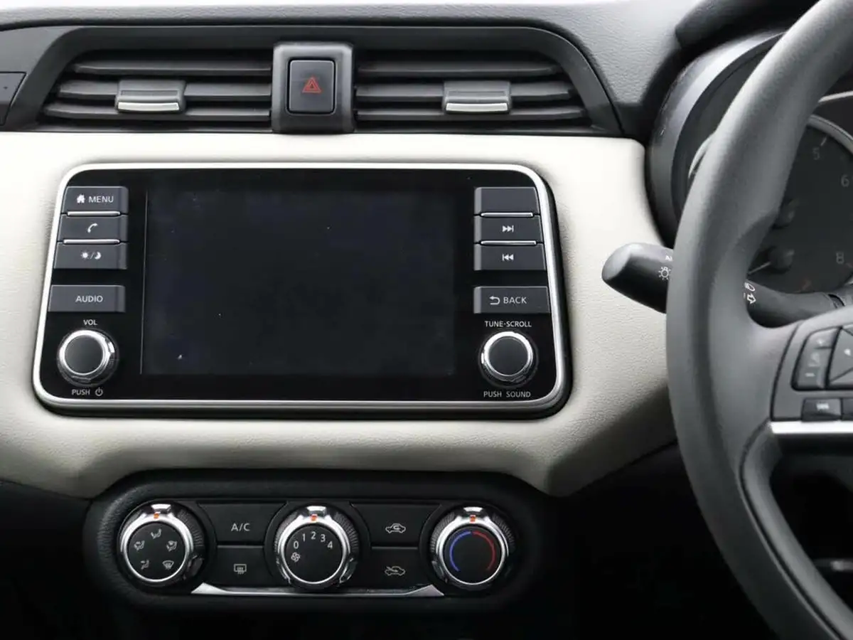 2021-nissan-micra-10-ig-t-acenta-big-8
