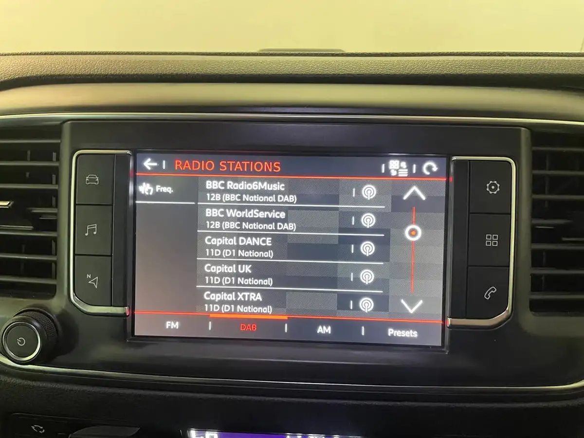 2018-citroen-spacetourer-20bluehdi-flair-m-150ps-big-24