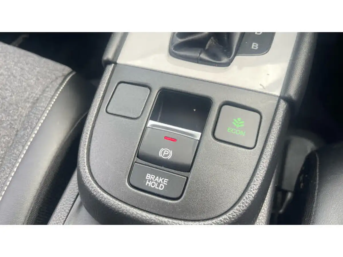 2021-honda-jazz-15-i-mmd-ex-107ps-big-27