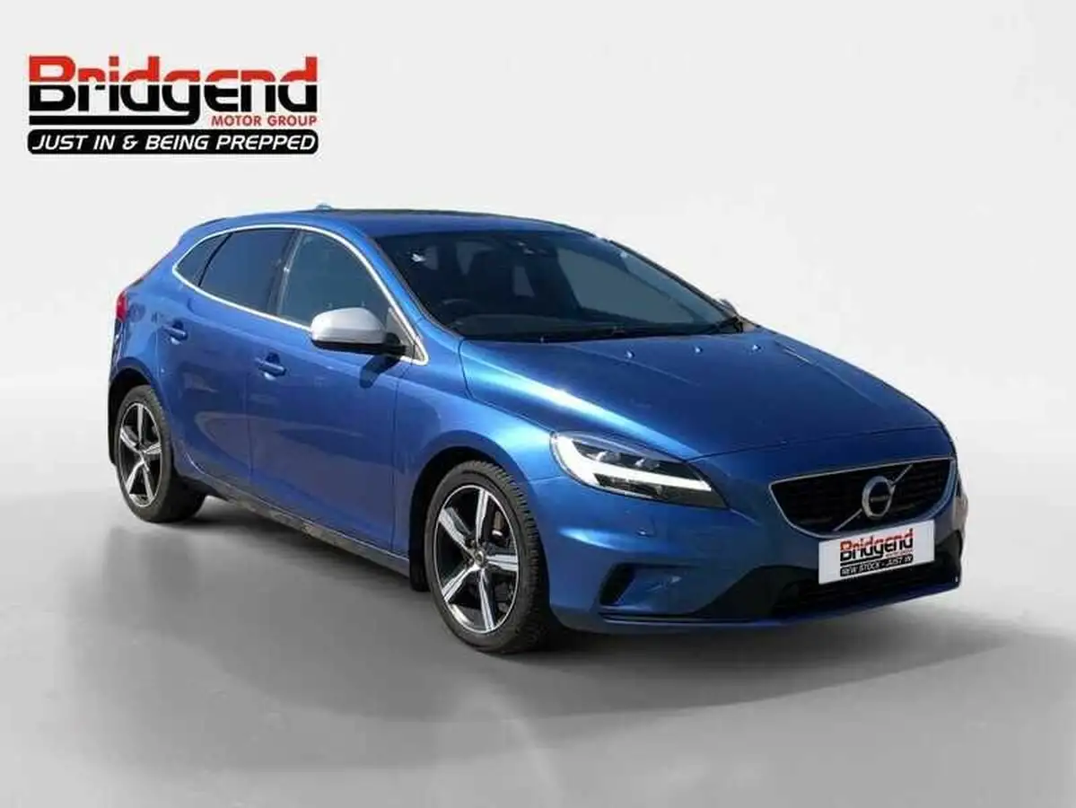 2018-volvo-v40-20-t2-r-design-nav-plus-big-0