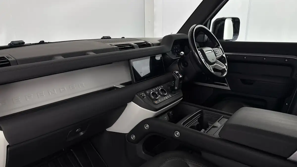 2021-land-rover-90-defender-30-d250-x-dynamic-se-big-8