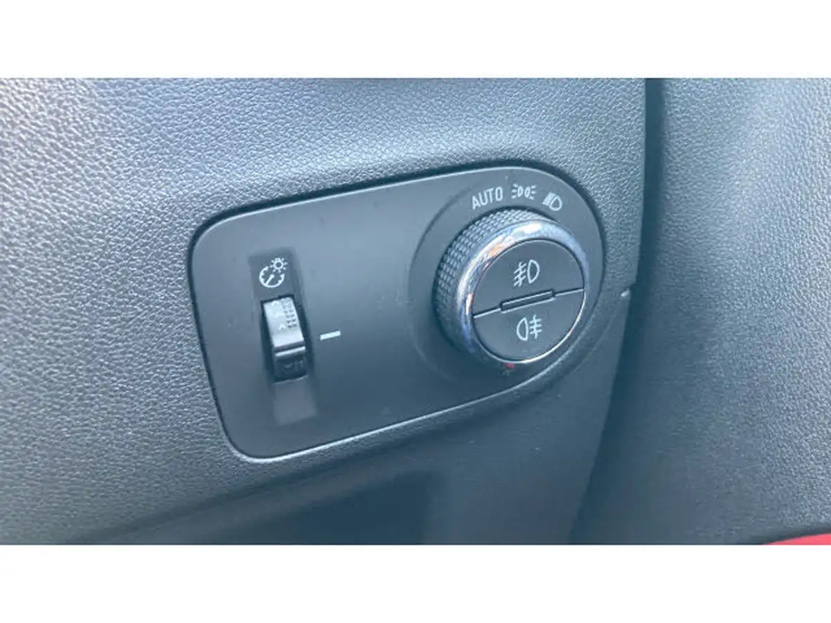 2022-vauxhall-crossland-12i-gs-line-big-30