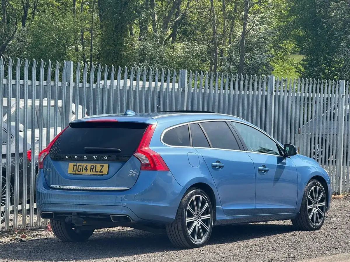 2014-volvo-v60-24td-d6-hybrid-big-7