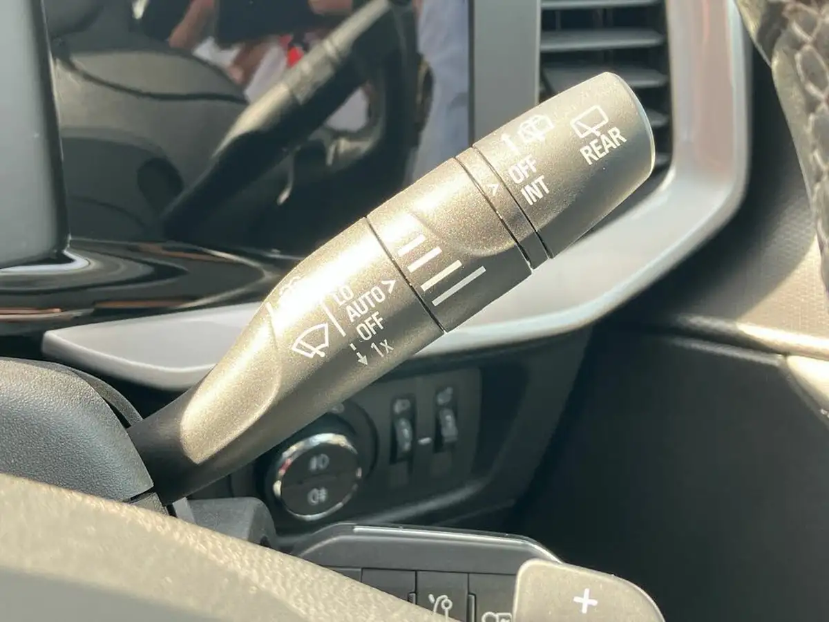 2022-vauxhall-mokka-12-elite-edition-130ps-auto-big-28