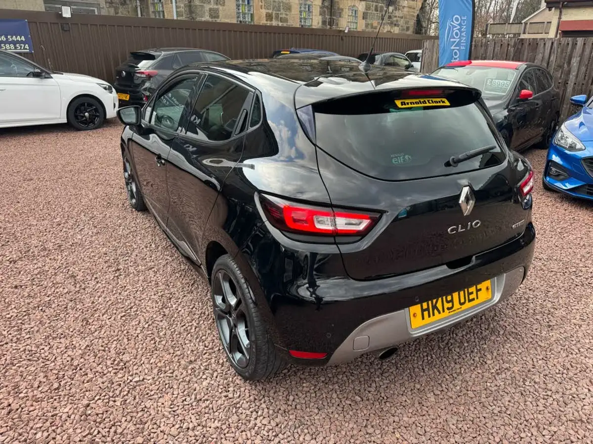 2019-renault-clio-09-tce-gt-line-big-9