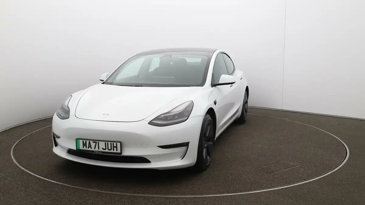 2021-tesla-model-3-e-long-range-awd-big-29