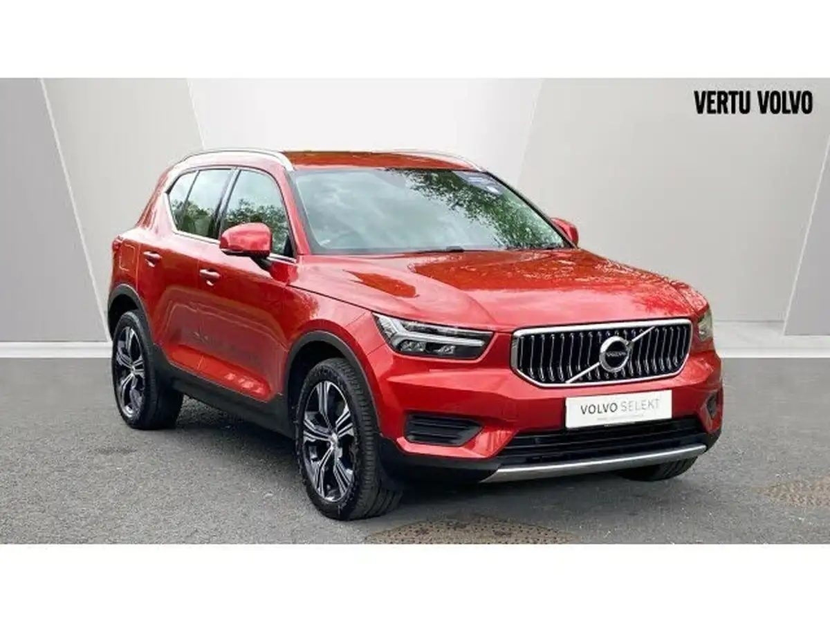 2021-volvo-xc40-15-t5-inscription-262bhp-big-0