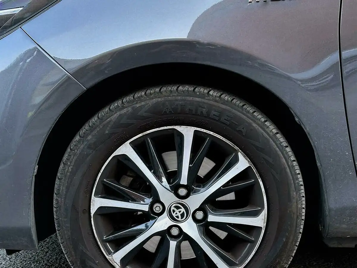 2019-toyota-yaris-15-vvt-i-icon-tech-98bhp-hybrid-1497cc-e-cvt-big-38