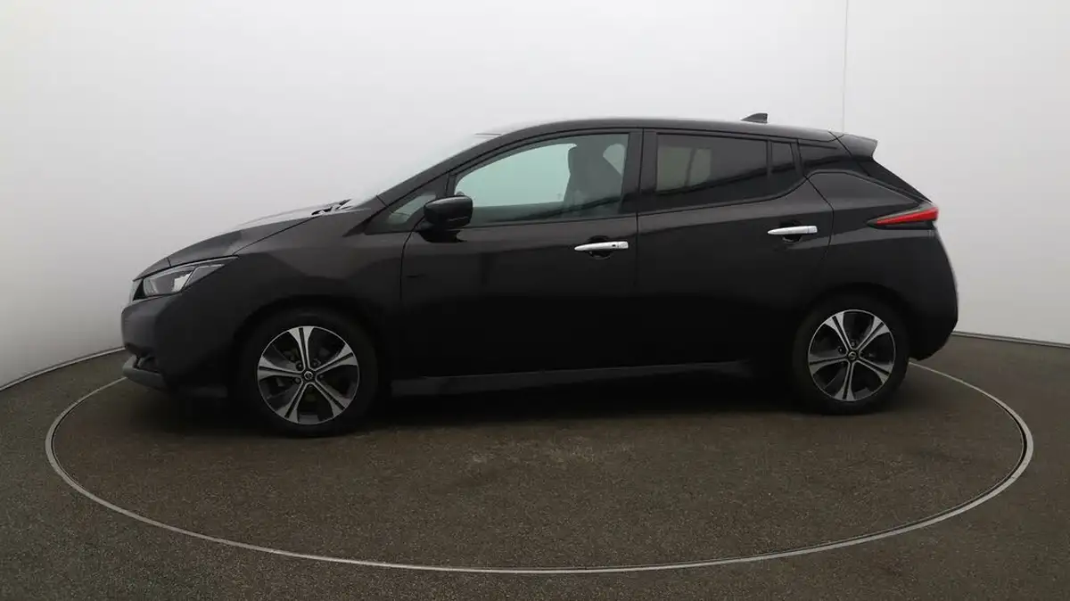 2021-nissan-leaf-e-tekna-big-4