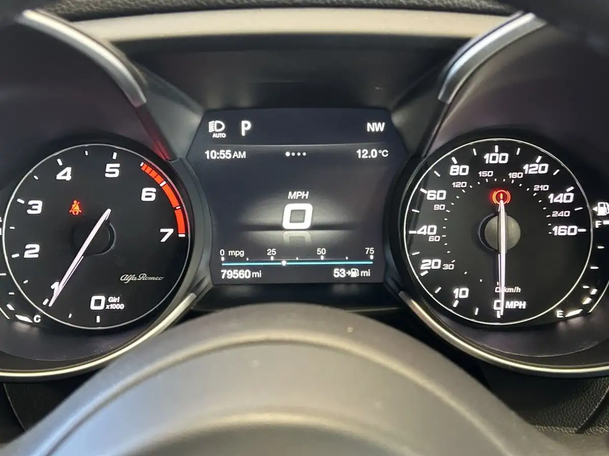 2018-alfa-romeo-giulia-20-veloce-big-41