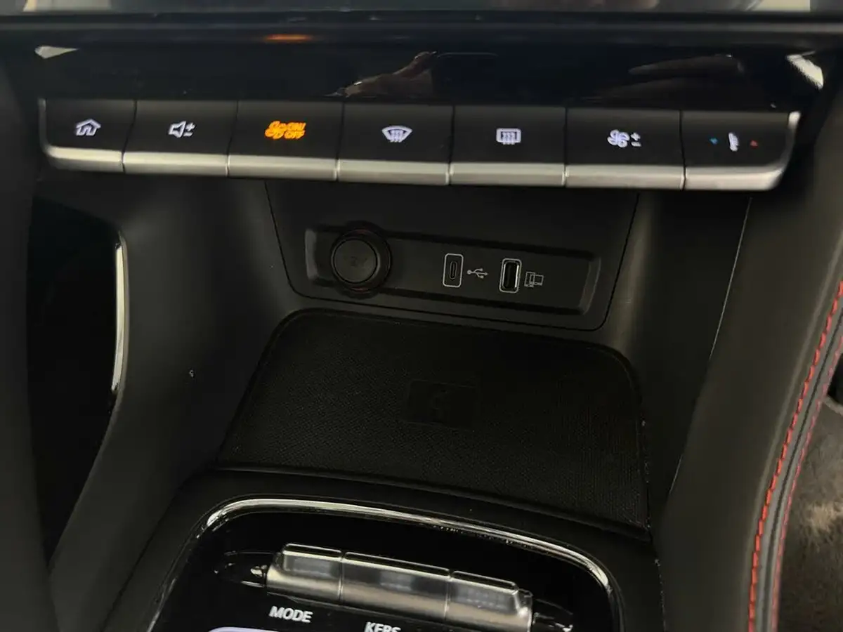 2022-mg-zs-suv-e-trophy-ev-176ps-big-23