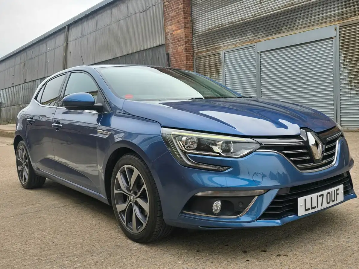2017-renault-megane-15dci-dynamique-s-nav-hatchback-big-6