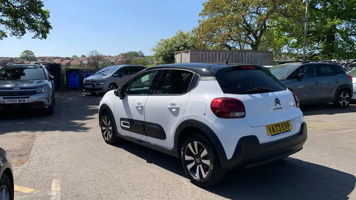 2024-citroen-c3-12-puretech-plus-110ps-eat6-big-4
