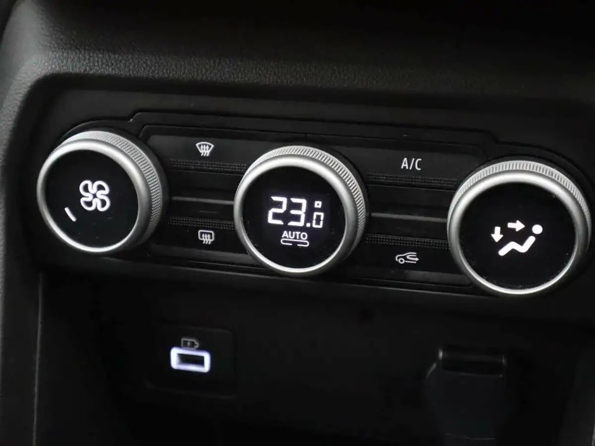 2023-dacia-jogger-10-tce-extreme-se-big-16