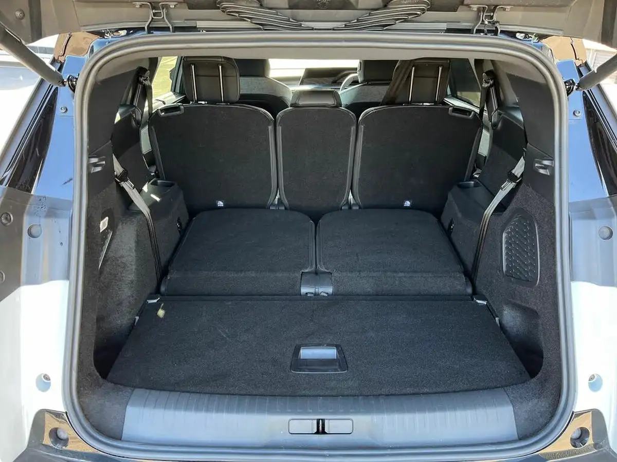 2024-peugeot-5008-suv-big-11