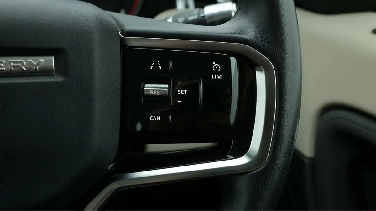 2021-land-rover-discovery-sport-20-d165-s-big-26