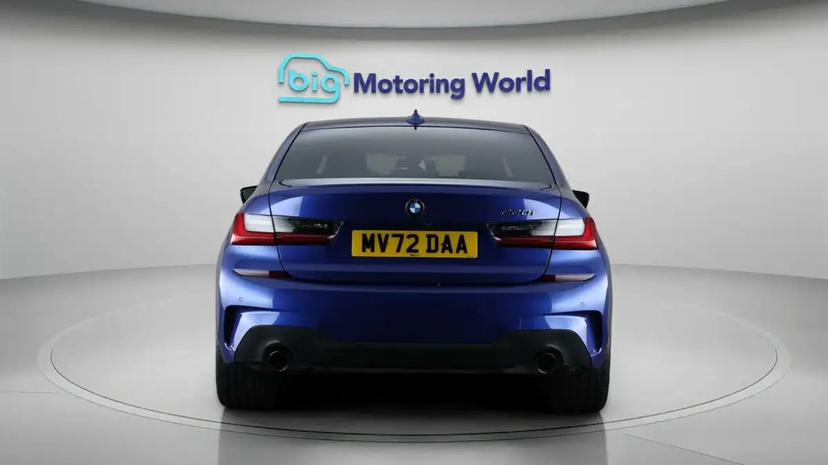 2022-bmw-3-series-20-320i-m-sport-saloon-4d-big-6