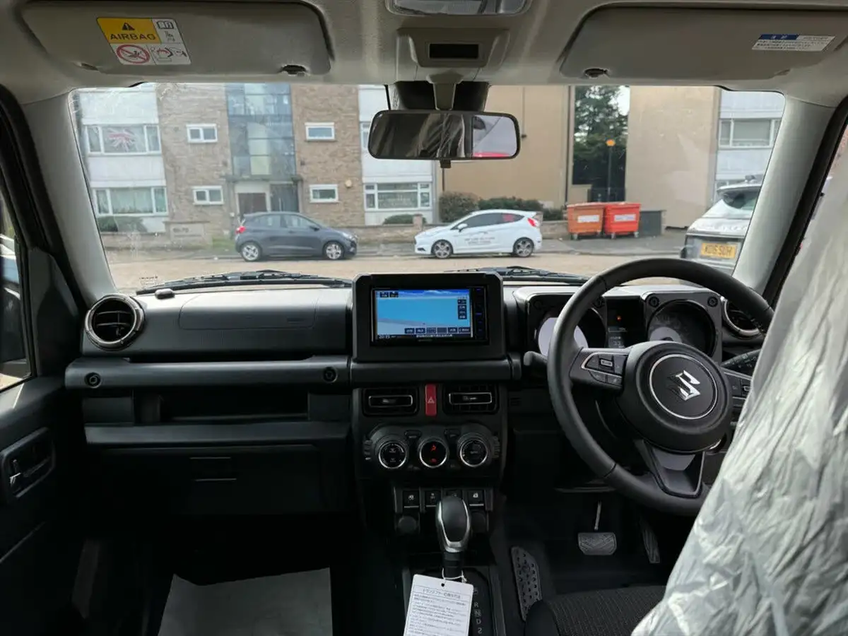 2024-suzuki-jimny-15-sierra-4wd-big-11