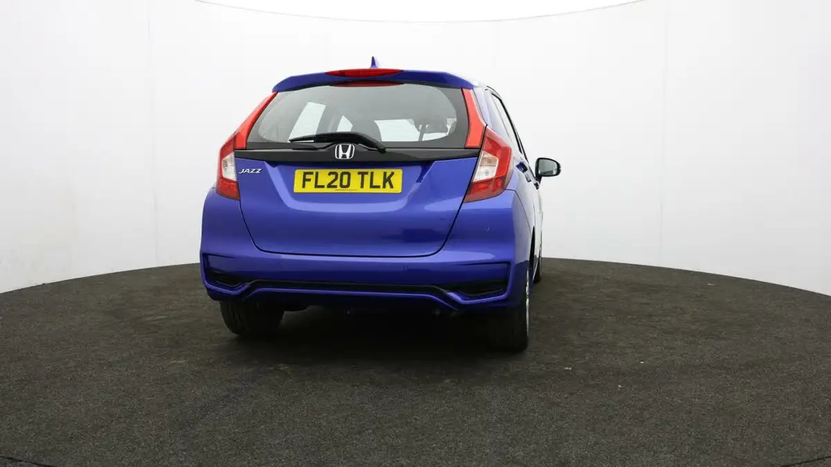 2020-honda-jazz-13-i-vtec-se-cvt-big-75