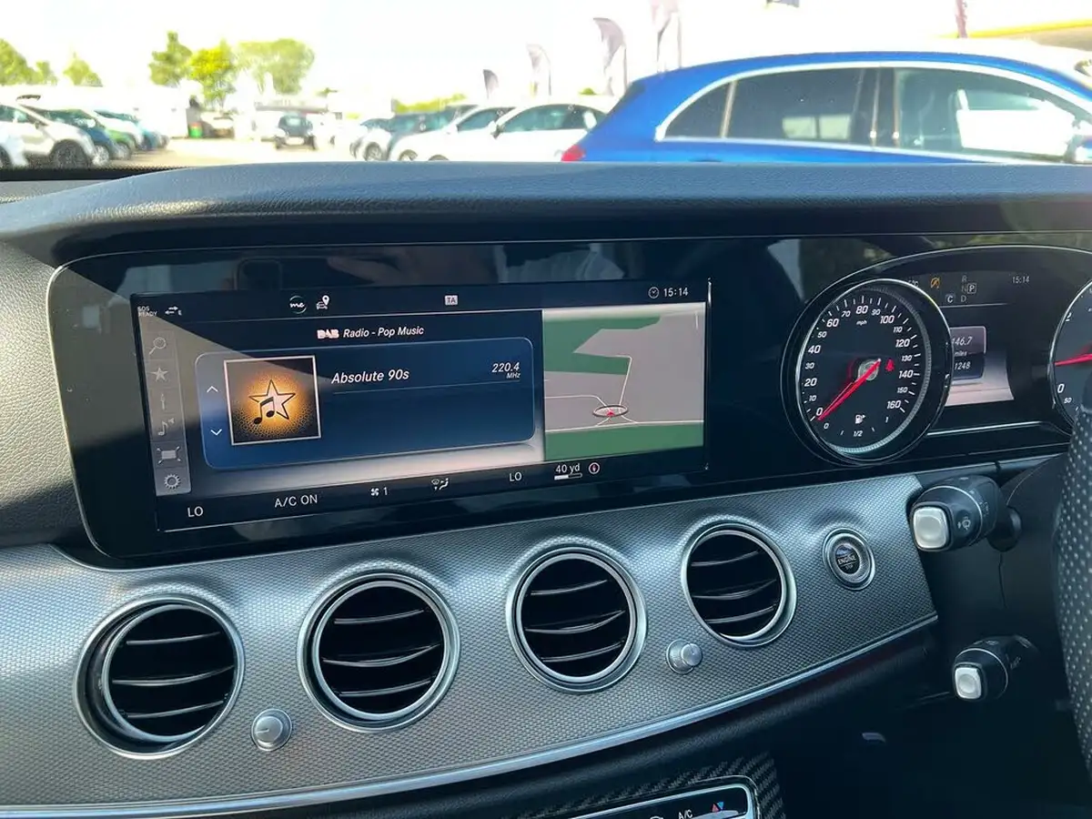 2018-mercedes-benz-e-class-20d-e220d-se-ss-saloon-4d-big-31