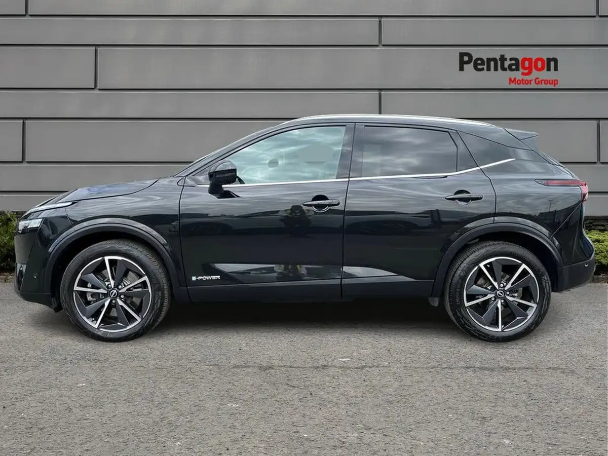 2024-nissan-qashqai-15-tekna-big-14