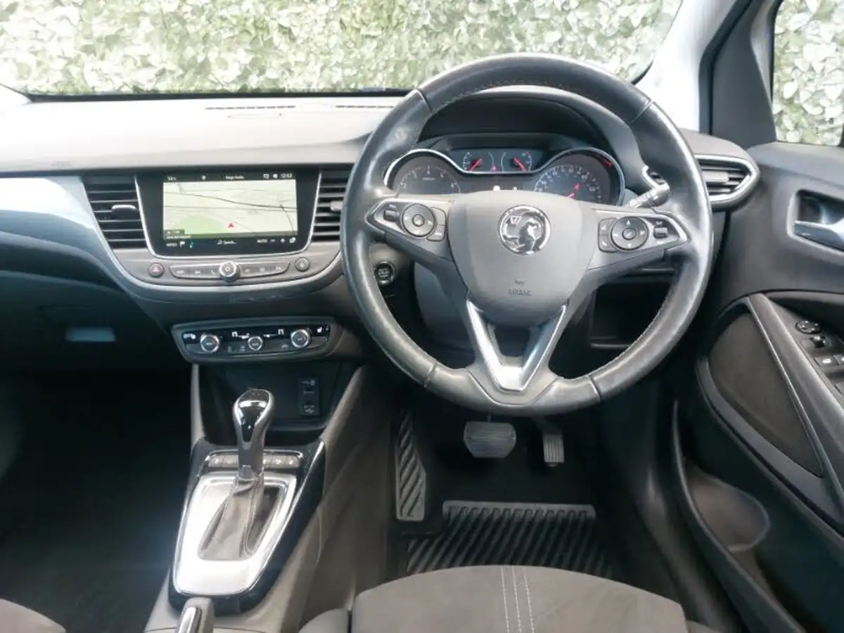 2022-vauxhall-crossland-15-ultimate-120ps-auto-big-6