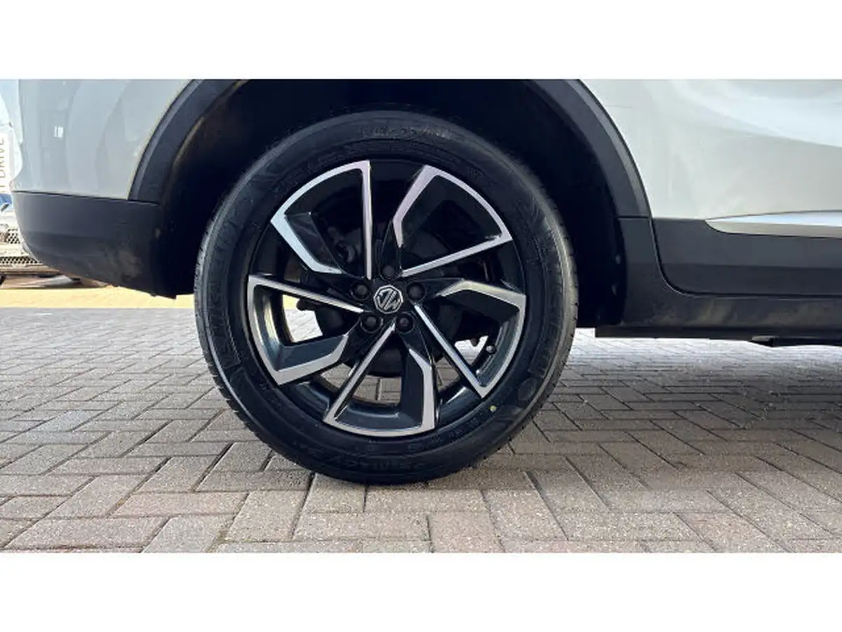 2022-mg-zs-suv-10t-gdi-exclusive-auto-big-6