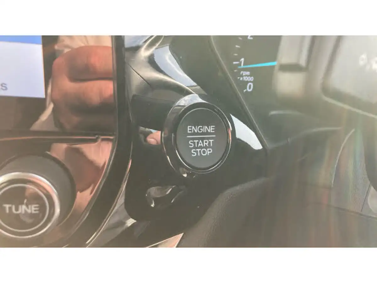 2023-ford-fiesta-10t-titanium-125ps-hybrid-mhev-big-24