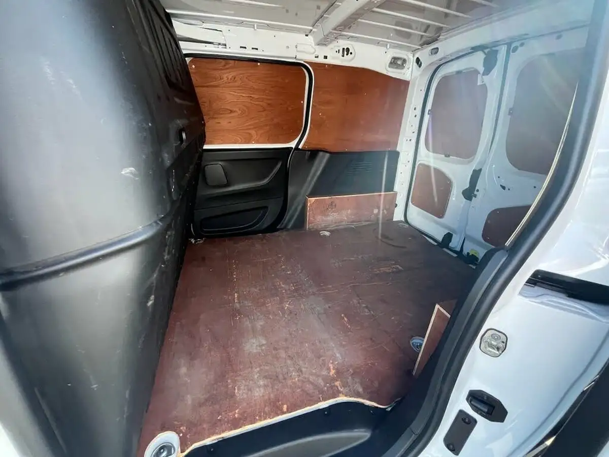 2022-toyota-proace-city-15d-active-big-34