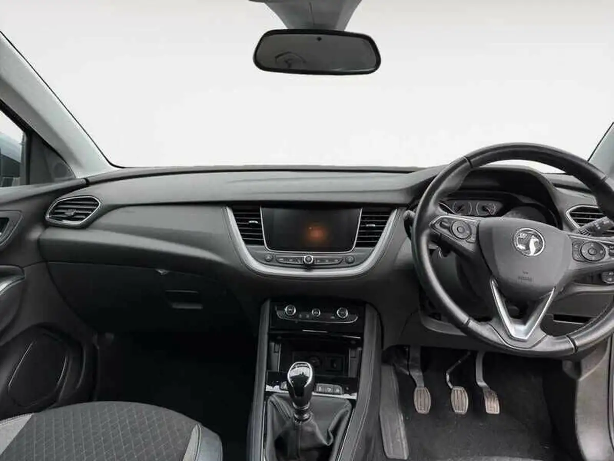 2021-vauxhall-grandland-x-15td-business-edition-nav-big-4
