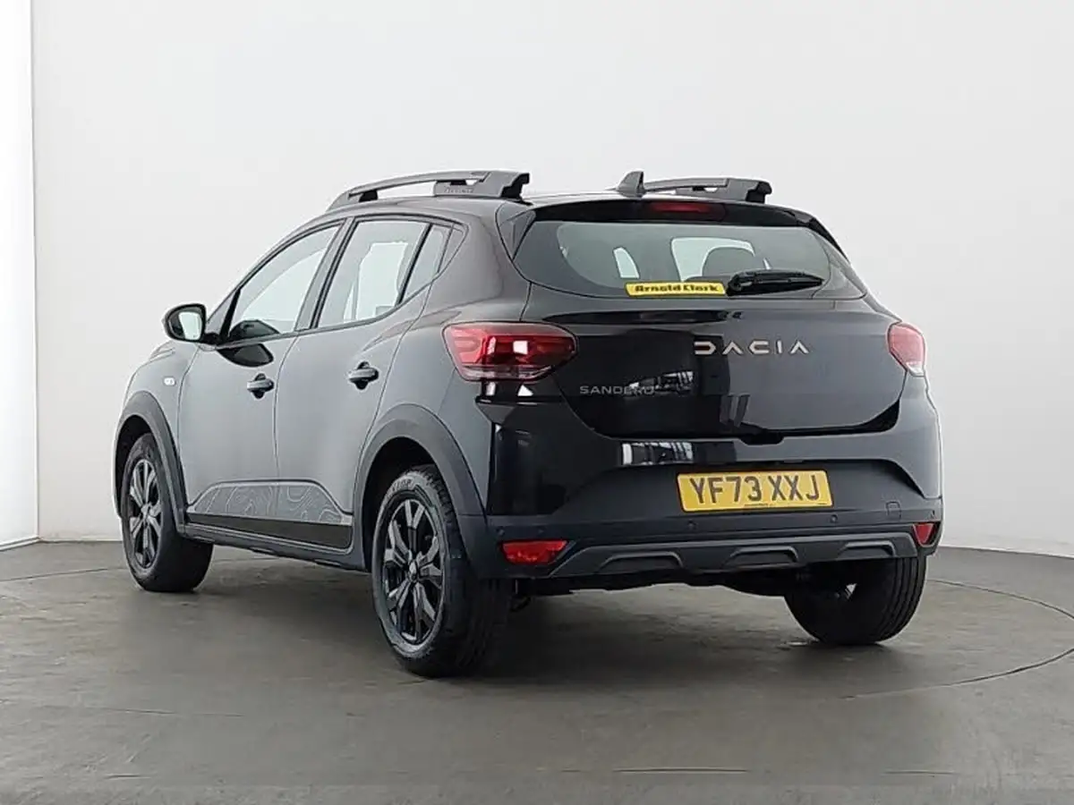 2023-dacia-sandero-stepway-10-tce-essential-90bhp-big-1