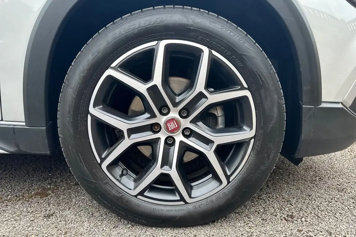 2022-fiat-tipo-10-cross-big-43