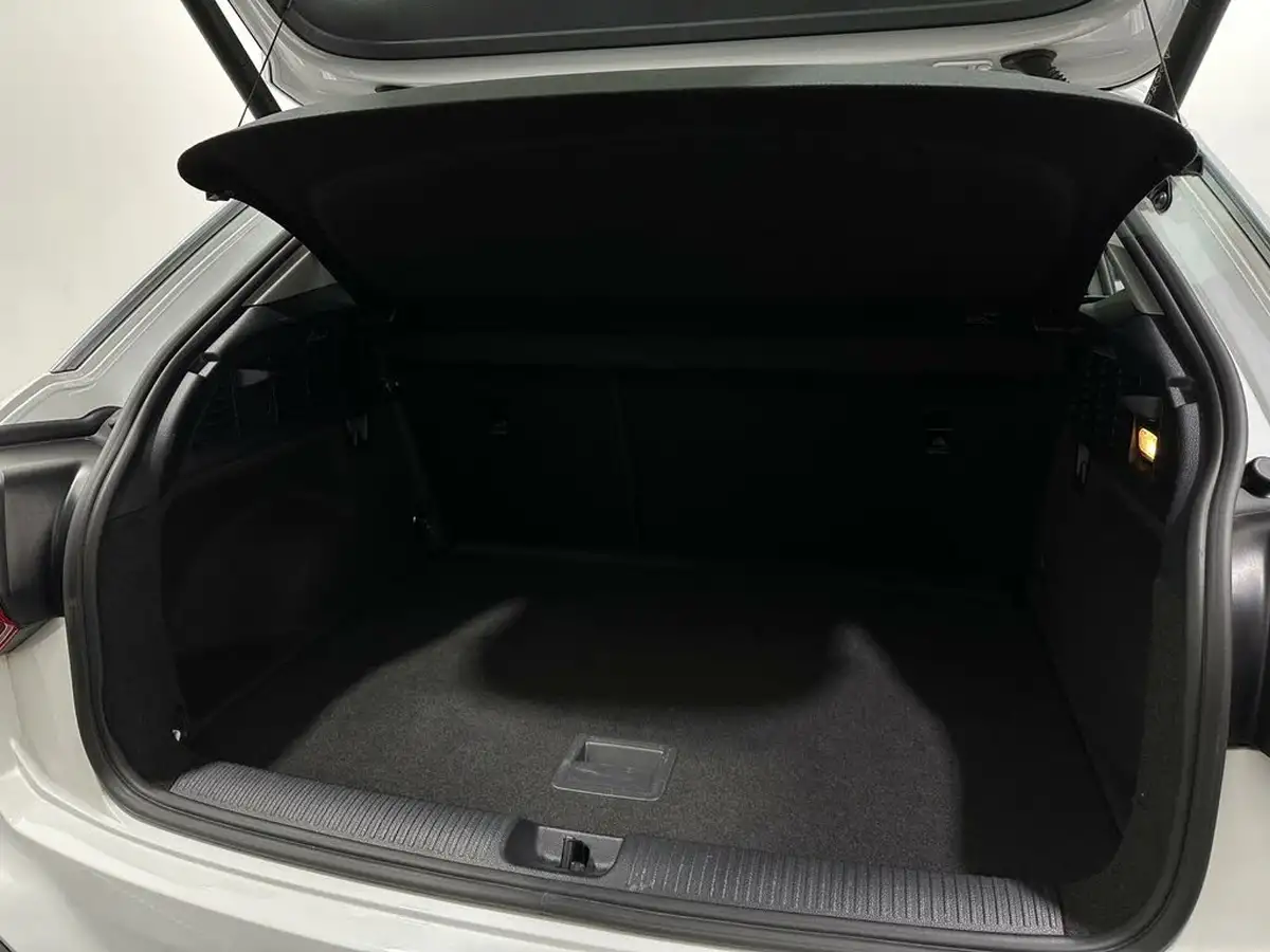 2021-audi-q2-10-30-tfsi-technik-big-41