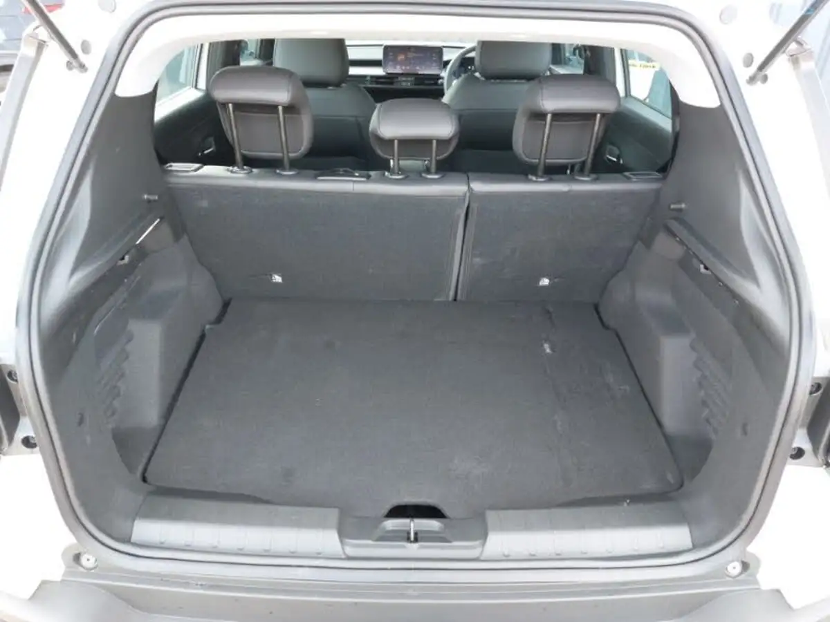 2024-jeep-avenger-12-gse-altitude-big-7