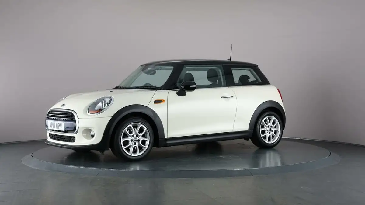 2017-mini-cooper-15-cooper-ss-hatchback-3d-big-35