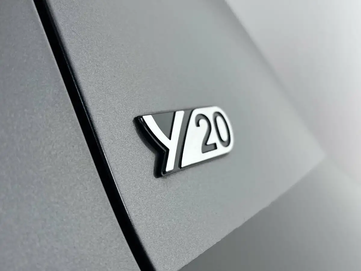 2019-toyota-yaris-15-vvt-i-y20-98bhp-hybrid-1497cc-e-cvt-big-7