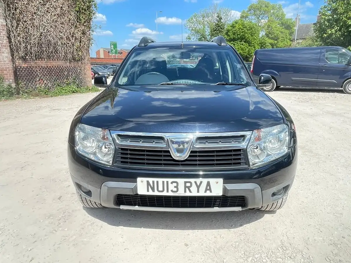 2013-dacia-duster-15d-laureate-107bhp-big-3