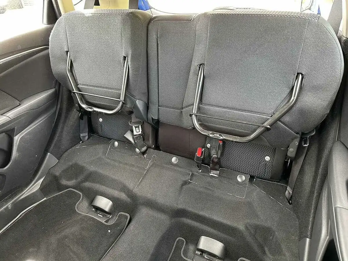2019-honda-jazz-13-i-vtec-se-cvt-big-22