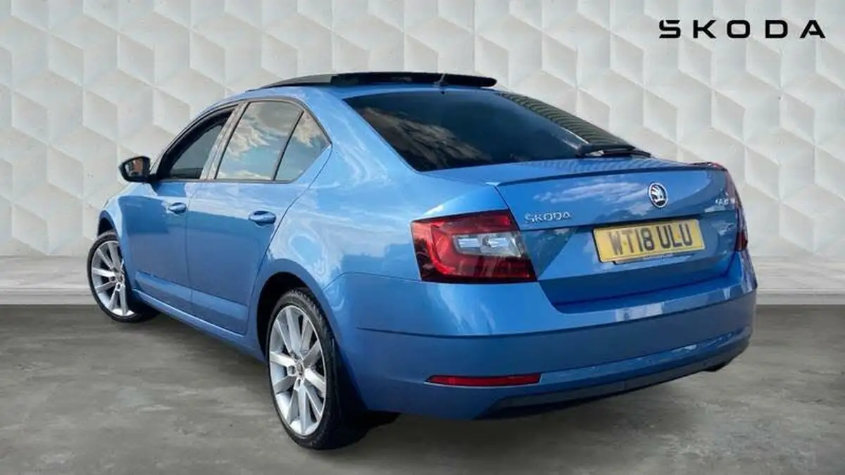 2018-skoda-octavia-15-tsi-se-l-hatchback-dsg-big-2