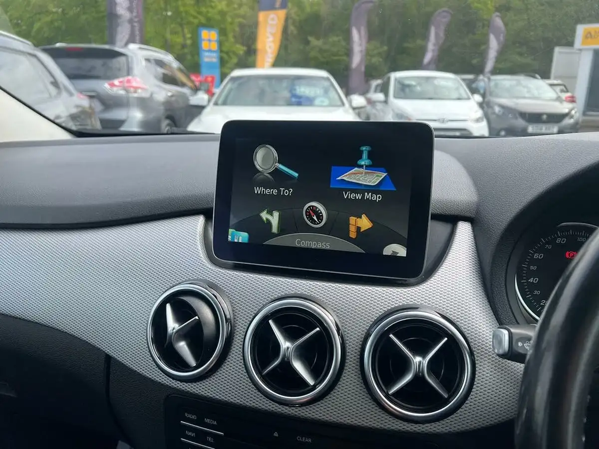 2017-mercedes-benz-b-class-15d-b180-sport-executive-7g-dct-big-16