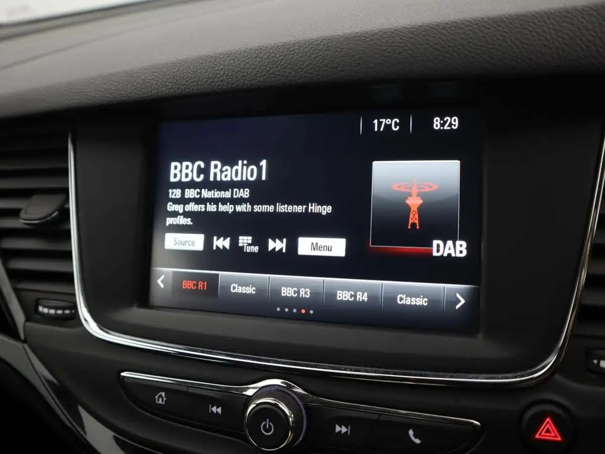 2018-vauxhall-astra-14i-16v-turbo-sri-150ps-hatchback-big-11