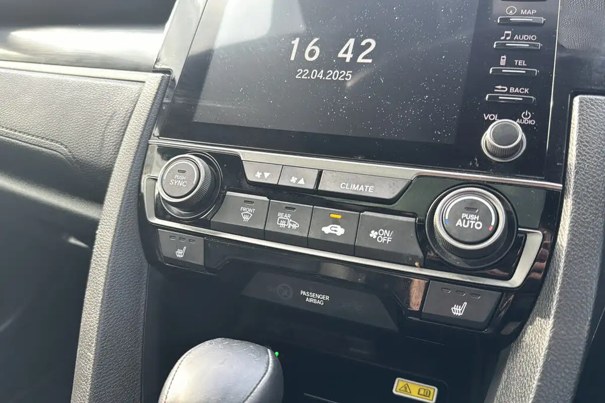 2022-honda-civic-10-vtec-turbo-ex-cvt-big-14