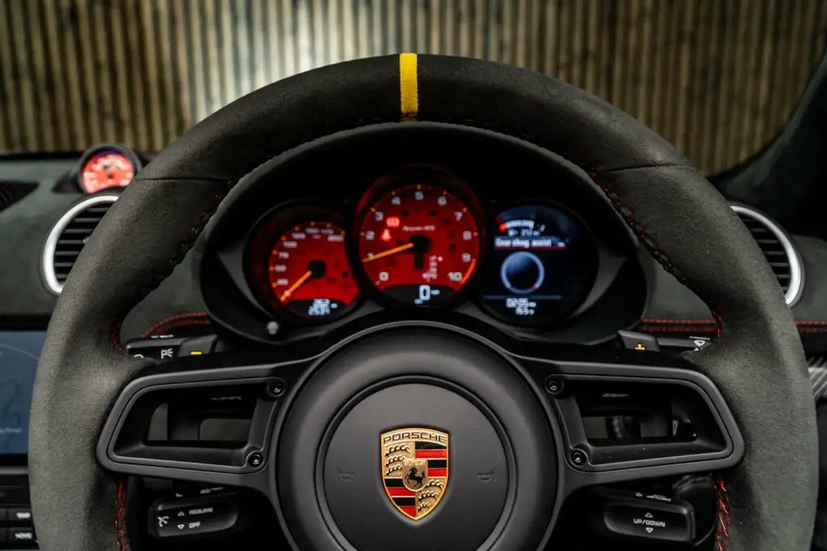 2024-porsche-boxster-718-40-spyder-rs-big-33