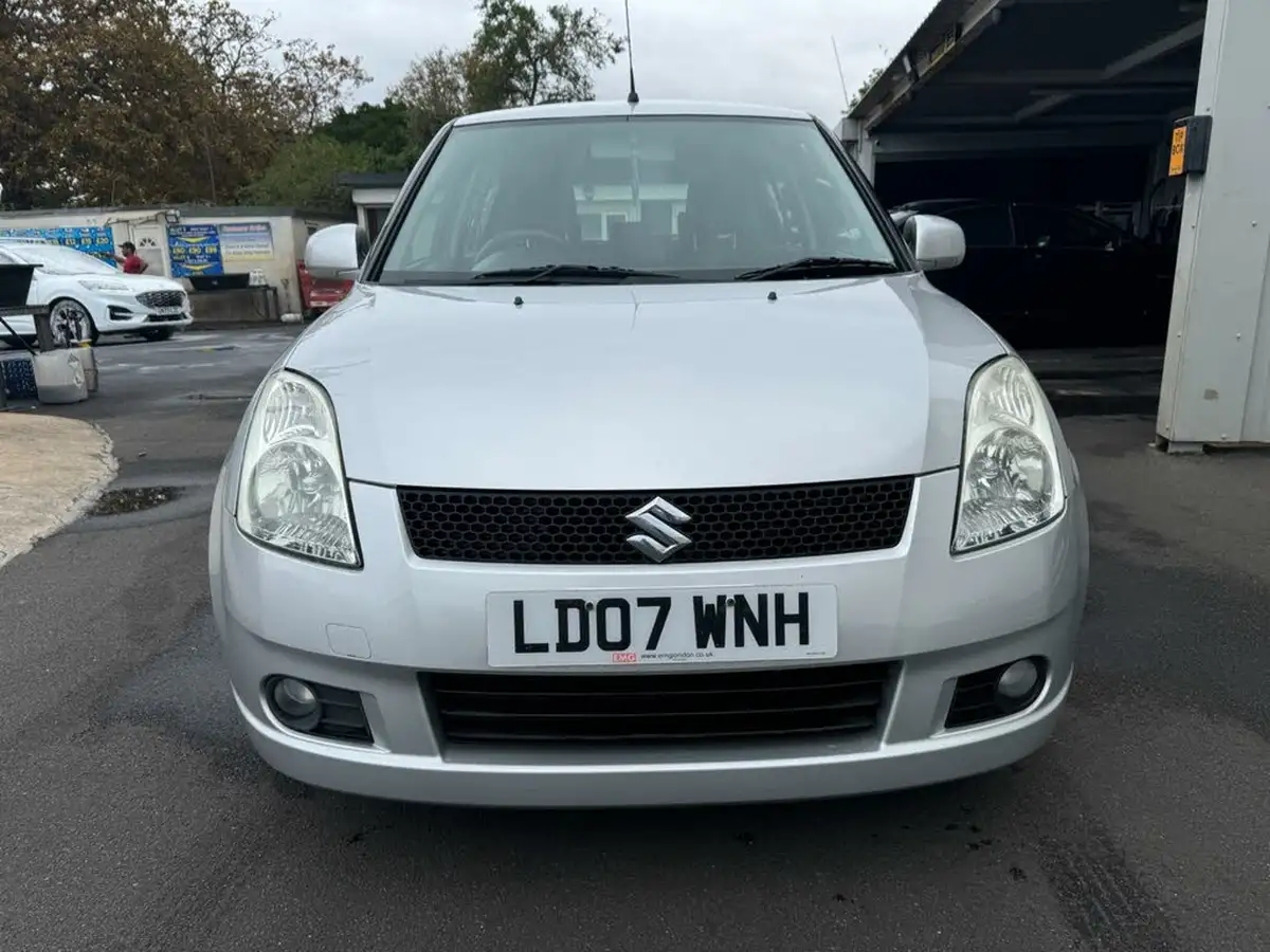 2007-suzuki-swift-15-glx-5d-big-14