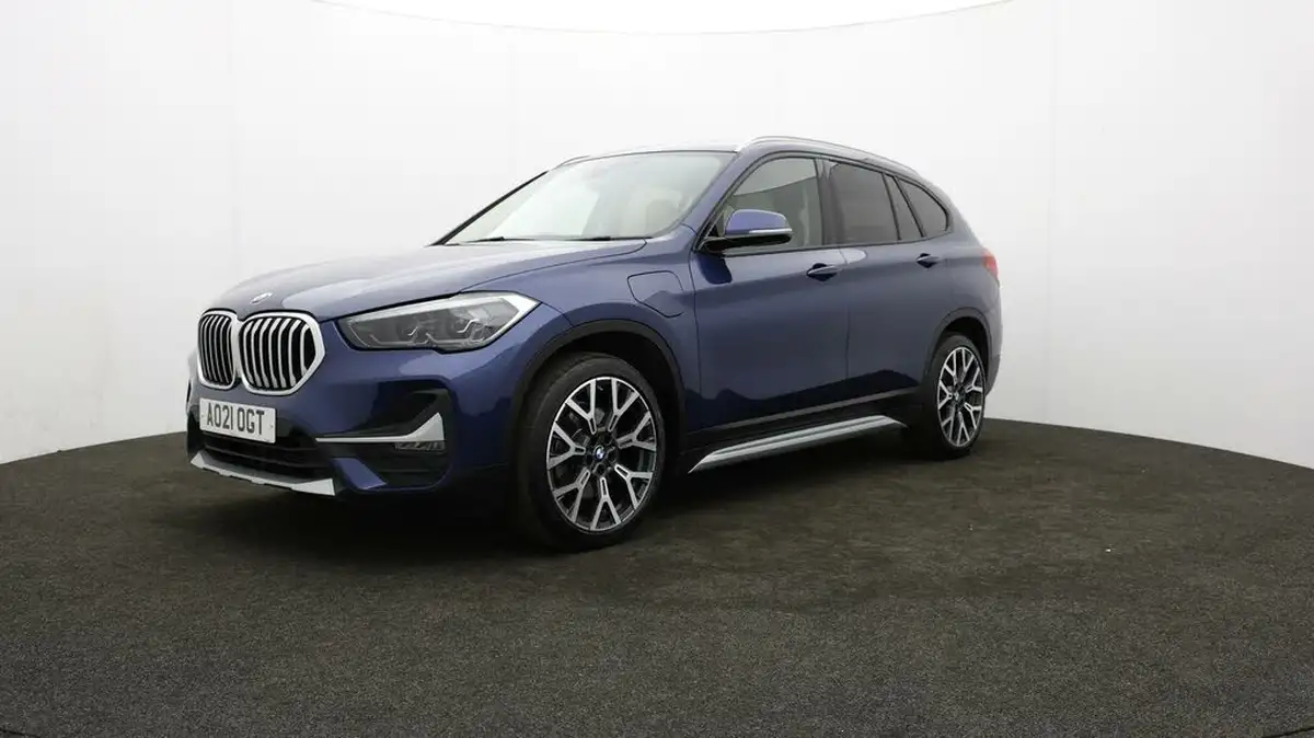 2021-bmw-x1-15-xdrive-25e-phev-xline-big-2